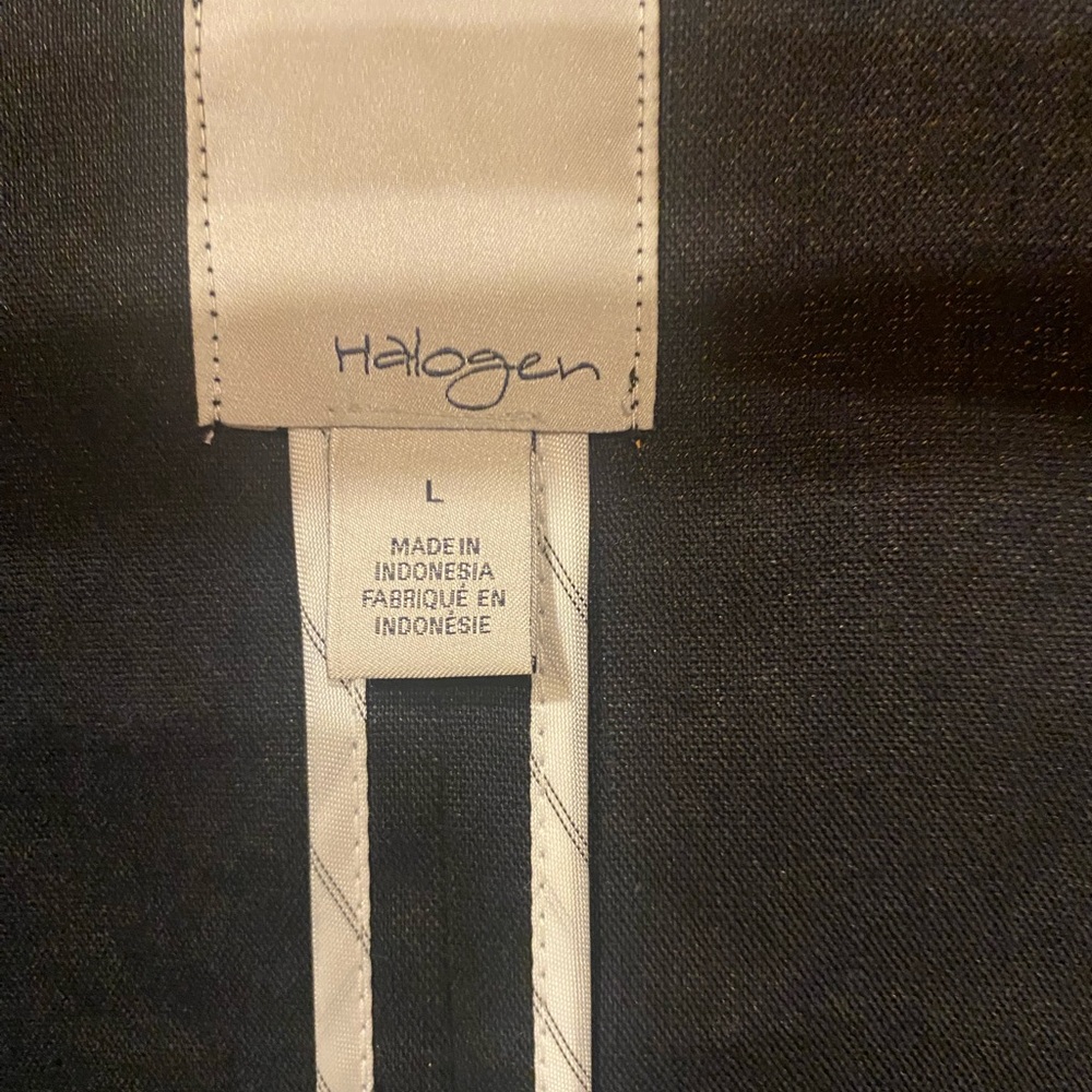 Halogen Black blazer with in seam Cream Trim